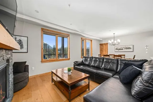 1408 Spring Creek Gate #210, Canmore 2