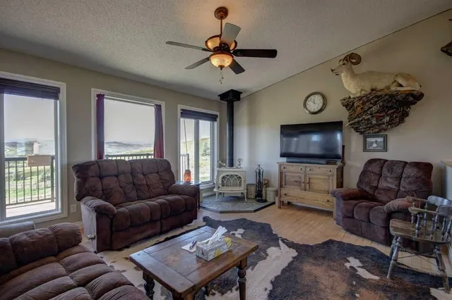 295080 Highway 533, Rural Willow Creek No. 26, M.D. of 5