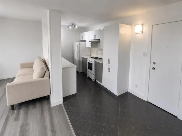 314 14 St #704, Calgary 4