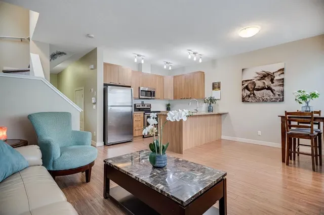 300 Marina Dr #124, Chestermere 4