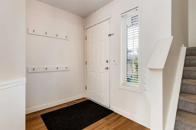 83 Valley Stream Cir, Calgary 2