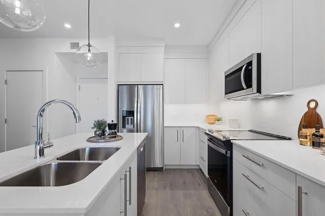 44 Skyview Pky #2210, Calgary 4