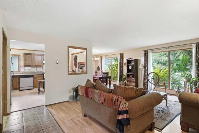 7 Glenport Rd, Cochrane 4