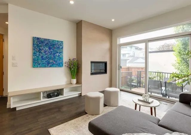 1812 Kensington Rd #2, Calgary 3