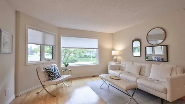 40 Vandoos Villas, Calgary 5