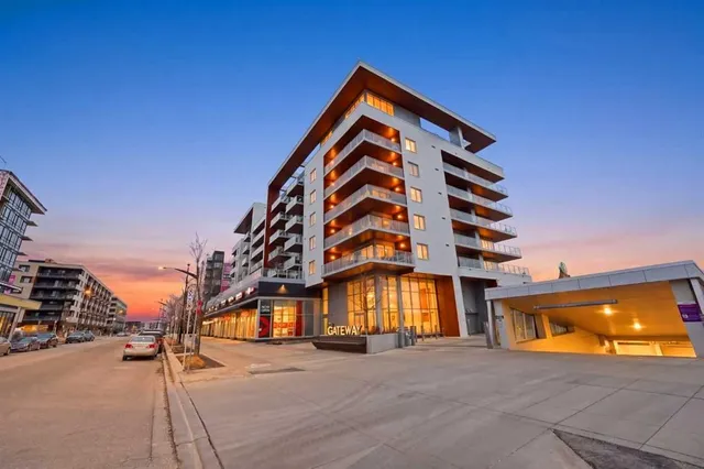 8445 Broadcast Ave #415, Calgary 3