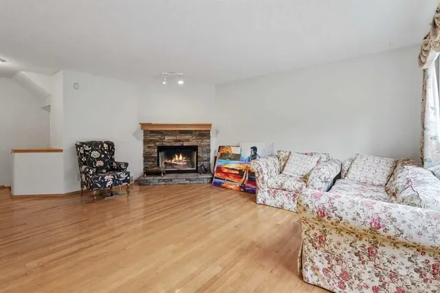 142 Somerset Pk, Calgary 5