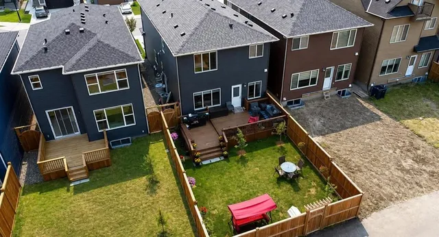 104 Homestead Close, Calgary 5