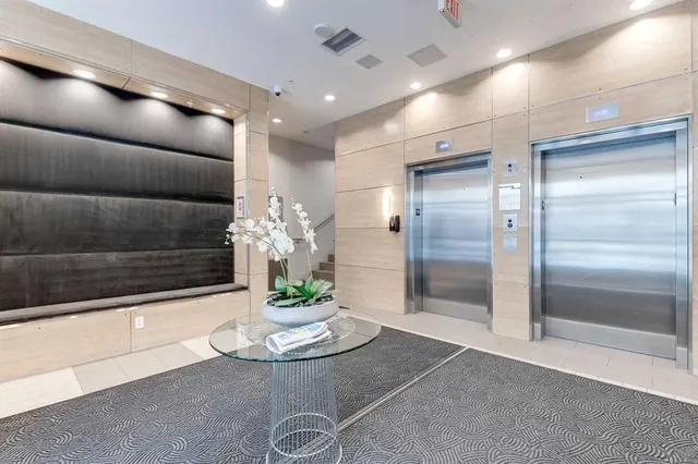 46 9 St #402, Calgary 5