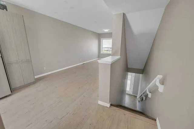 218 Sherwood Sq #903, Calgary 4