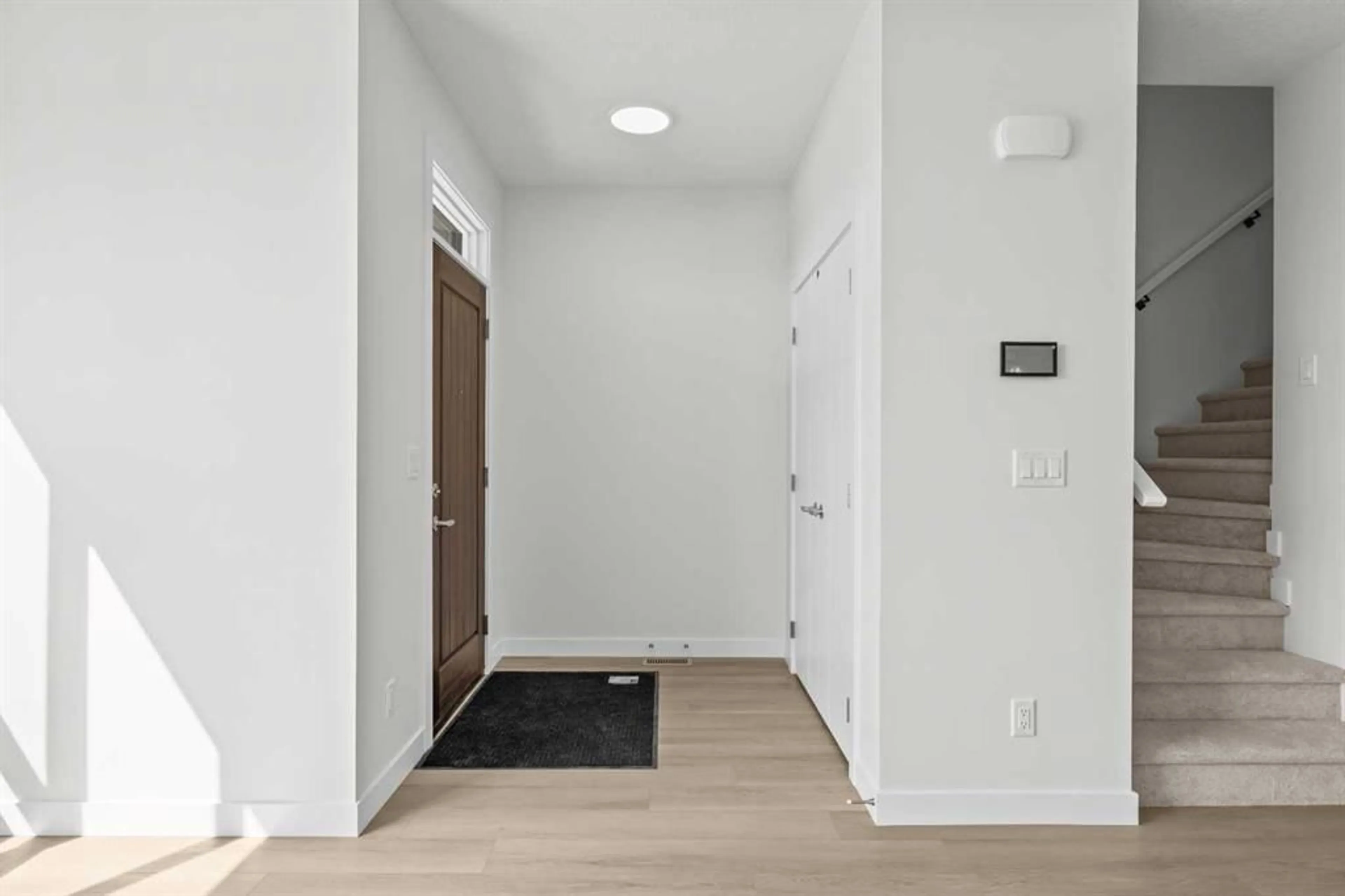 pillar/IMG-A2342586_3.jpg