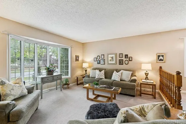 4919 Marlborough Dr, Calgary 5
