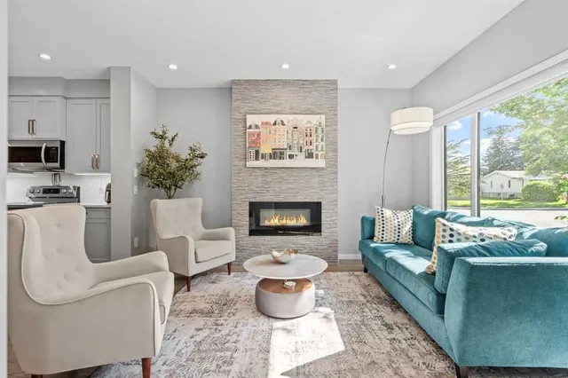3304 2 St, Calgary 5