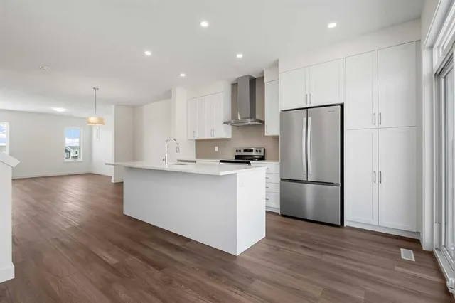 1147 Fowler Rd, Airdrie 4
