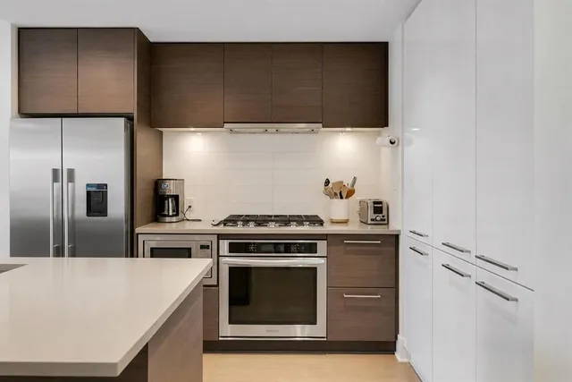 38 9 St #412, Calgary 2