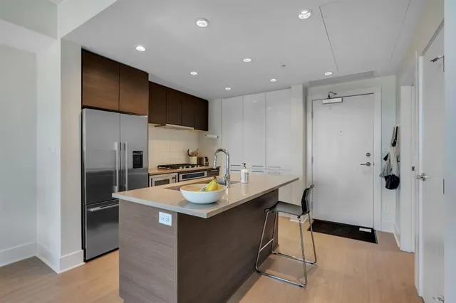 38 9 St #412, Calgary 5