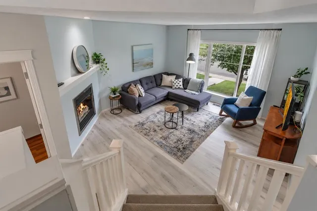 15 Eversyde Heath, Calgary 4