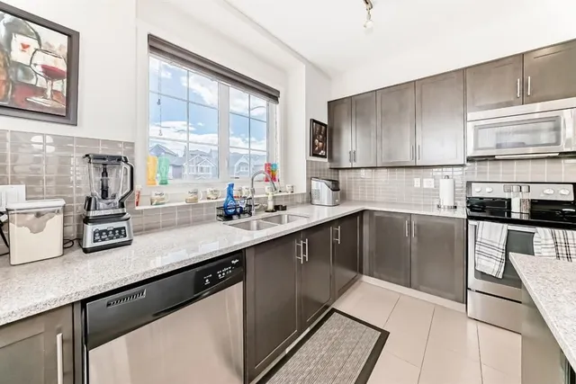 6 Nolan Hill Gate, Calgary 4