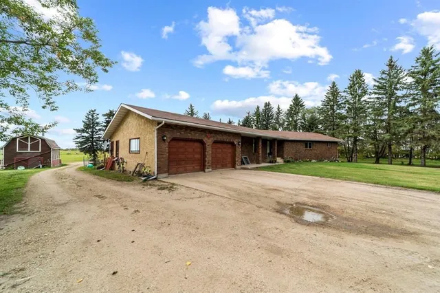 5220 68 St, Camrose 2