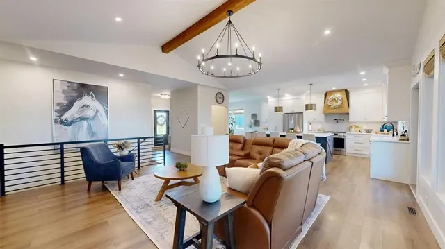 2 Marina Cres, Rochon Sands 5