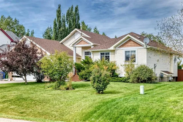 27 Lloyd Cres, Langdon 2