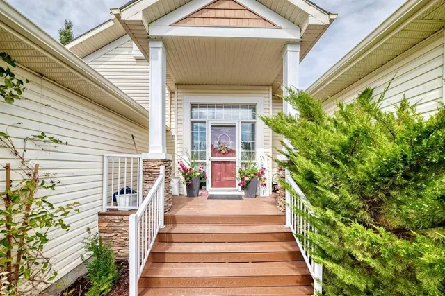 27 Lloyd Cres, Langdon 3