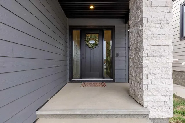 541 Riverhills Way, Lethbridge 3