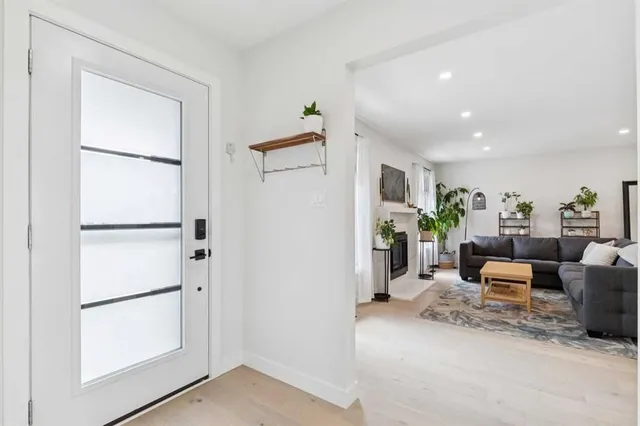 507 Cantrell Dr, Calgary 2