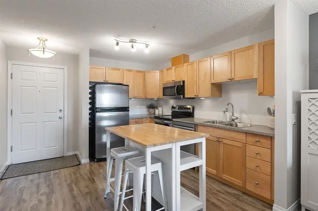 1808 36 Ave #203, Calgary 5
