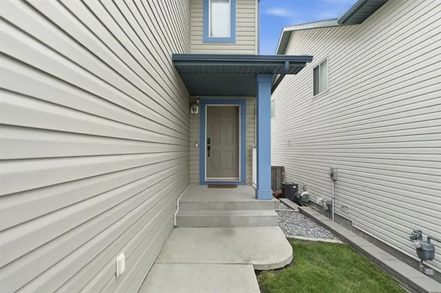 296 Evansbrooke Way, Calgary 3