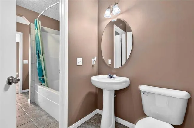 342 Prestwick Cir, Calgary 4