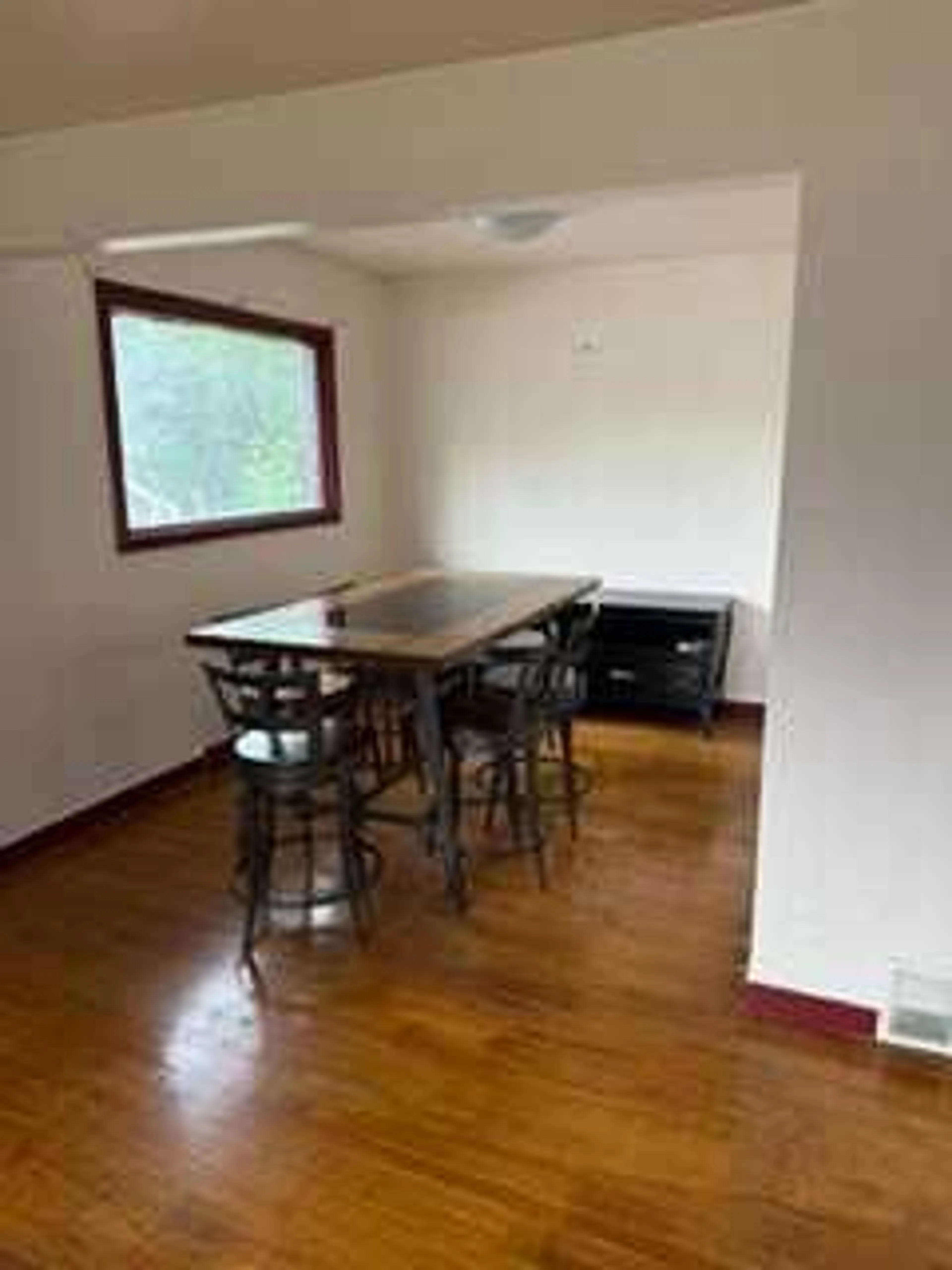 pillar/IMG-A2342986_4.jpg