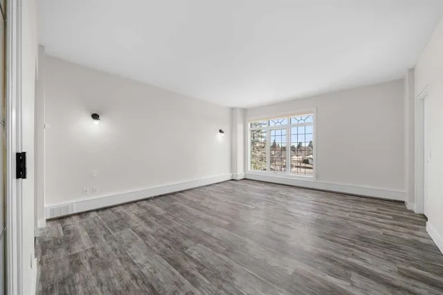 505 Canyon Meadows Dr #602, Calgary 3