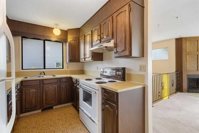 317 Templemont Pl, Calgary 5