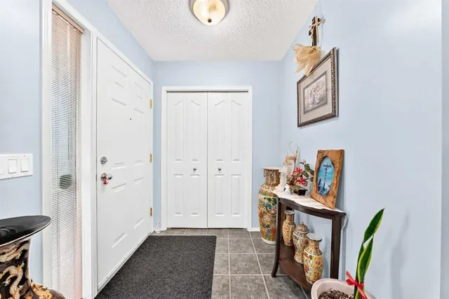 207 Bridlewood Rd, Calgary 4
