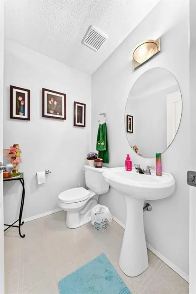 207 Bridlewood Rd, Calgary 5