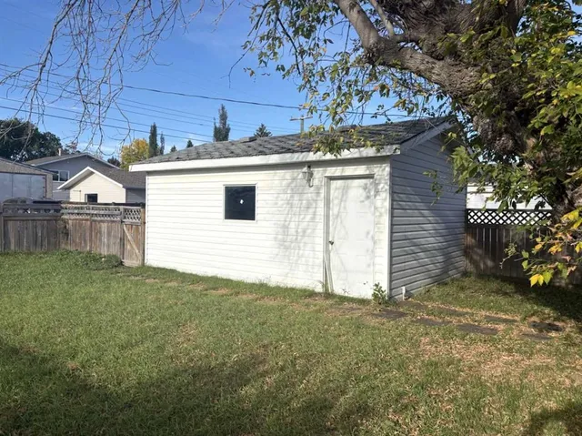 4906 49 Ave, Forestburg 5