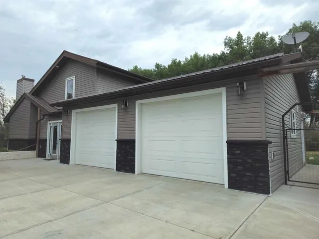 2150 Highway 27 Hwy #10, Rural Mountain View County 2