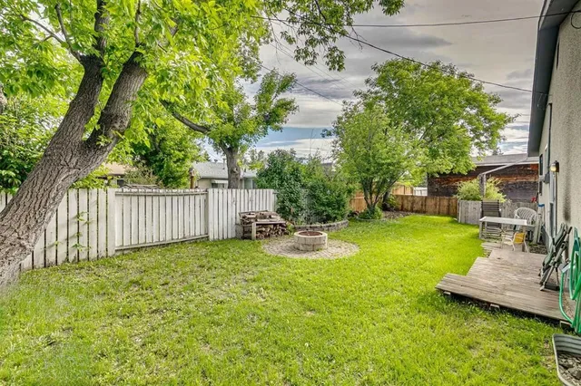 2007 Olympia Dr, Calgary 3