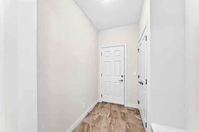 52 Nolanlake Pt, Calgary 5