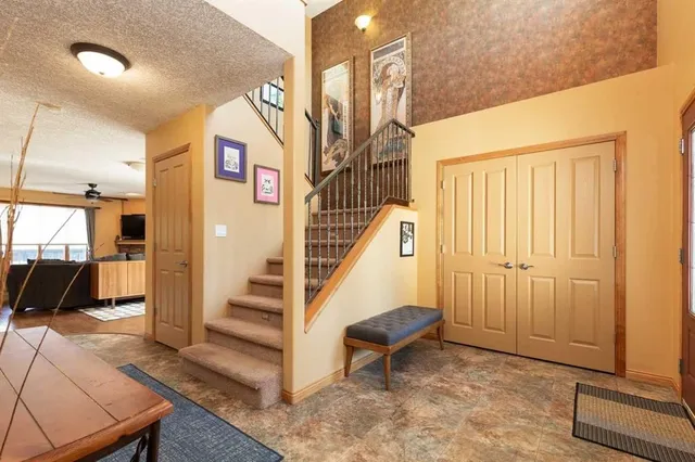 151 Riverdale Terr, Lethbridge 2