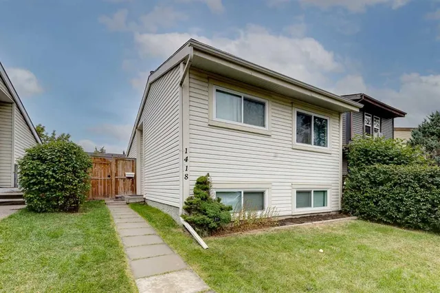 1418 Ranchlands Way, Calgary 2