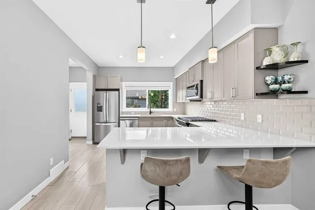1213 Midpark Lane, Airdrie 5
