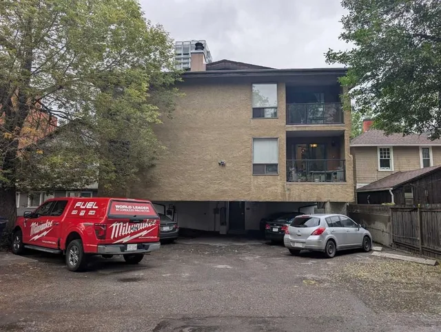 917 18 Ave #101, Calgary 3
