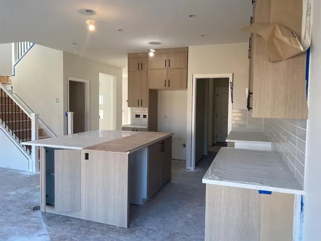 716 Mandalay Blvd, Carstairs 4
