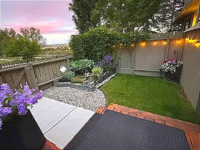 203 Lynnview Rd #110S, Calgary 3