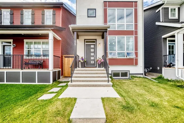 55 Sugarsnap Ave, Calgary 3