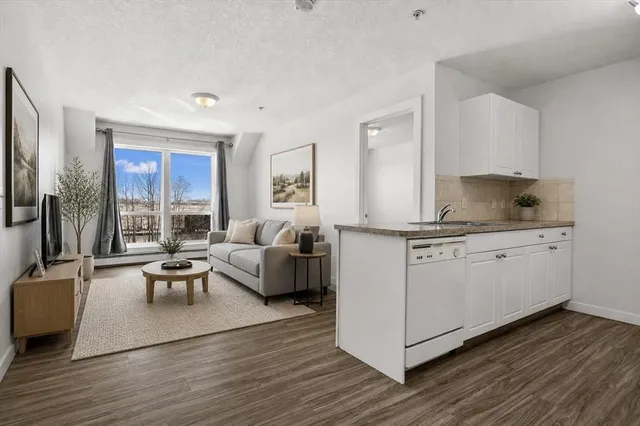 1010 Railway St #214, Crossfield 5
