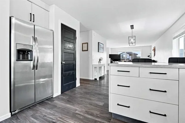 212 Thomlison Ave, Red Deer 5