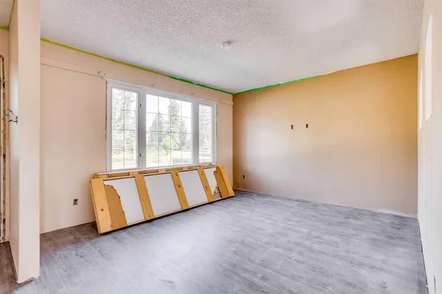 33 Poplar Cres, Fort McMurray 3
